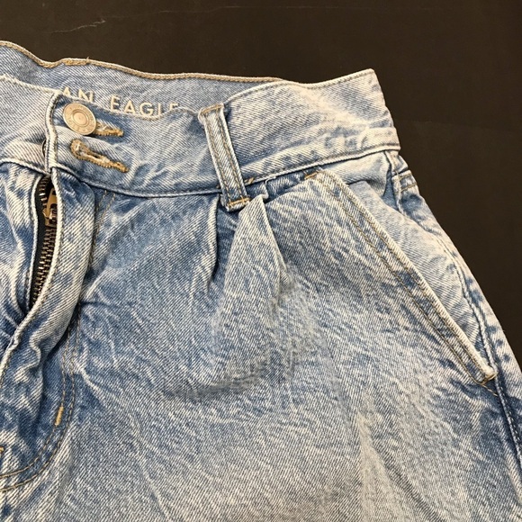American Eagle Acid Wash Mom Jean Shorts SIZE 6 - Picture 5 of 10